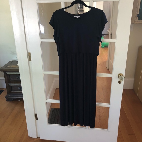 Ingrid & Isabel Dresses & Skirts - Ingrid & Isabel Maternity Navy Jersey Dress SZ M